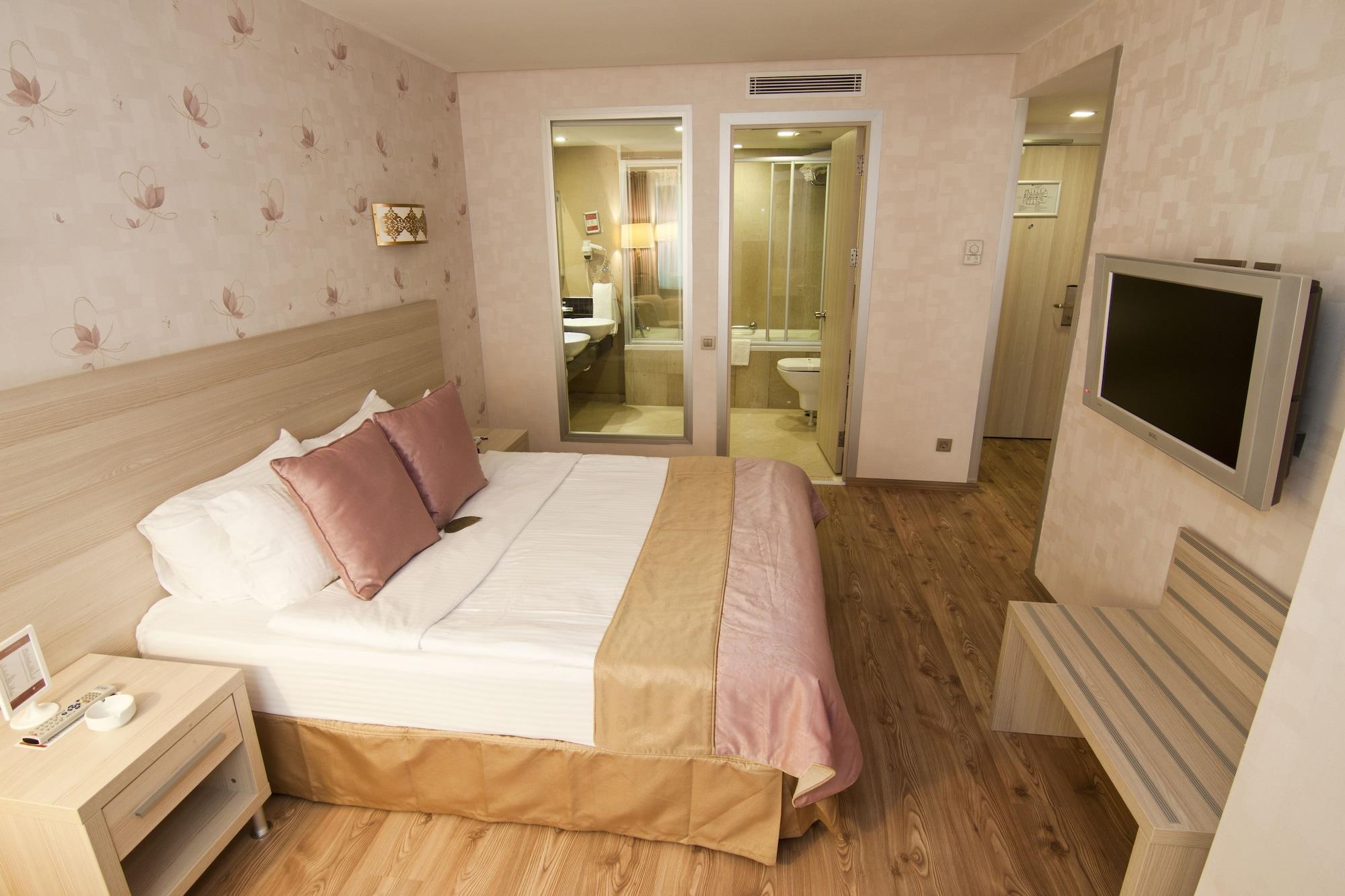 Ramada By Wyndham Ankara Hotel Bagian luar foto