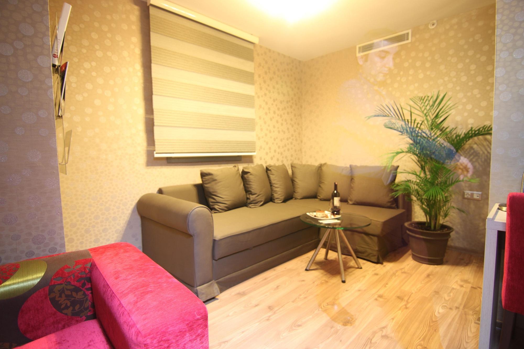 Ramada By Wyndham Ankara Hotel Bagian luar foto