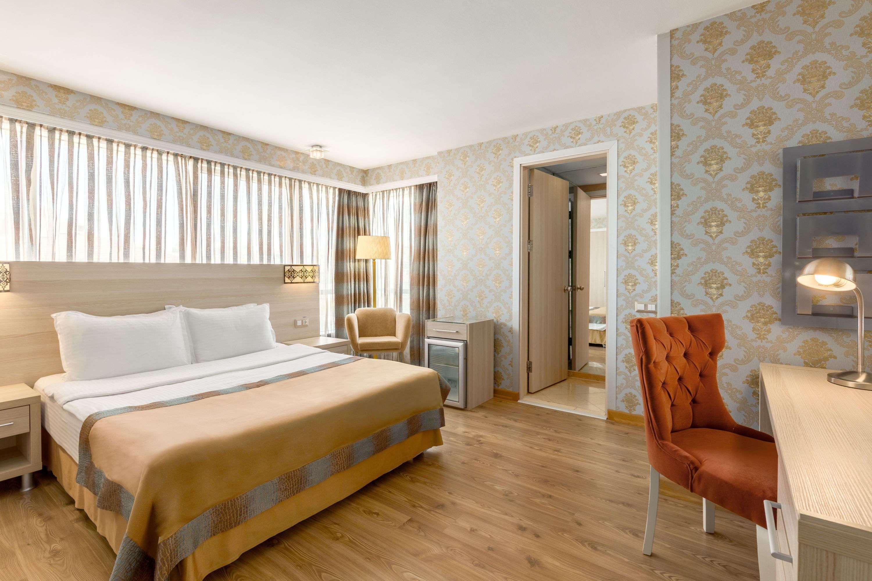 Ramada By Wyndham Ankara Hotel Bagian luar foto
