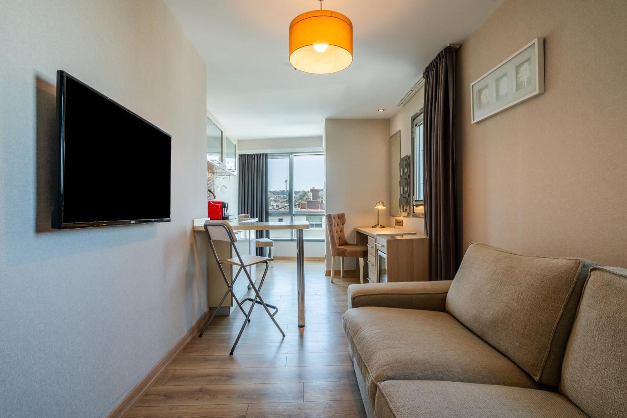 Ramada By Wyndham Ankara Hotel Bagian luar foto