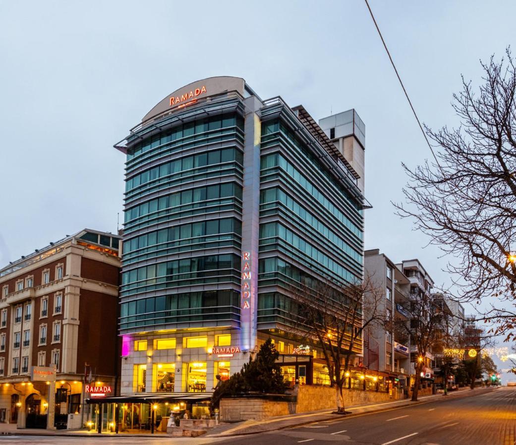 Ramada By Wyndham Ankara Hotel Bagian luar foto